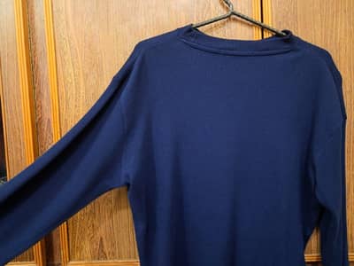 outfitters textured round neck navy blue shirt