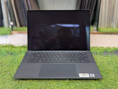 Dell Precision 5550  Core i9 10TH / 16GB / 512GB / Quadro T2000