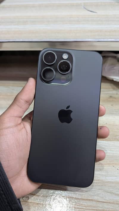 iphone 15 pro max Lls model battery health 88 or storage 256