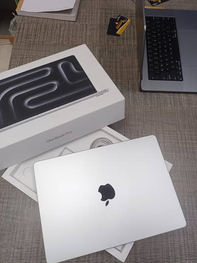 MACBOOK PRO M4 2024 14 INCH 24GB 1TB BOX 24 CC 100 HLT 2 YEAR WARRANTY