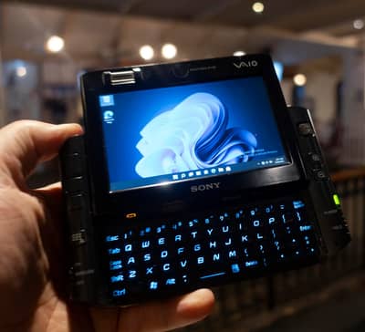 Sony Vaio Micro Computer PC VGN-UX390N Handheld