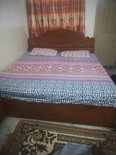 bed set in pure deyar wood (most expensive wood)