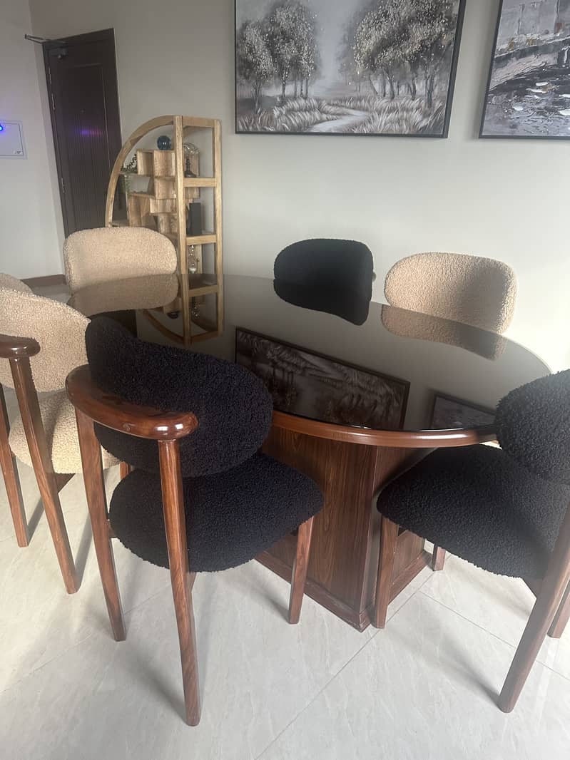 Dining table plus 6 chairs 3