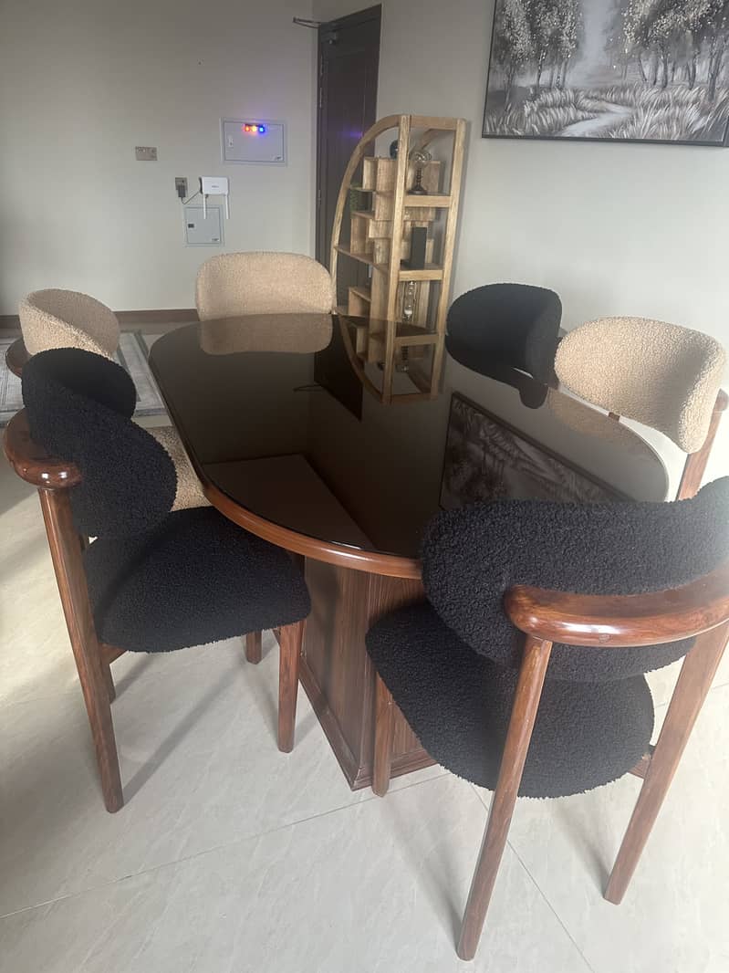 Dining table plus 6 chairs 4