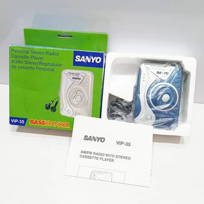 Sanyo VIP-35 Stereo AM/FM Radio Cassette Player with Bass | New Condit