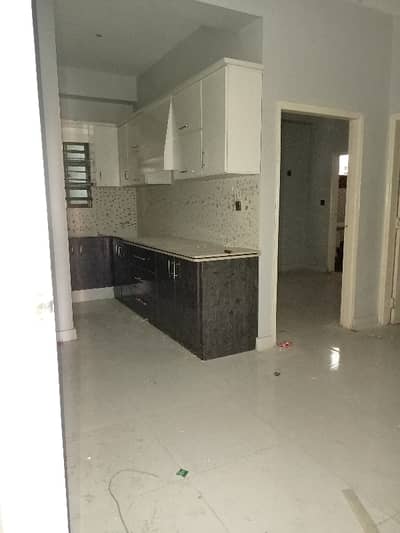 A 650 Square Feet Flat In Karachi Is On The Market For Rent