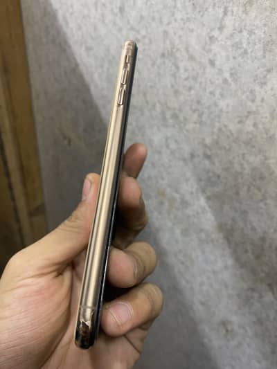 IPhone XS Max 512gb pta approved golden colour