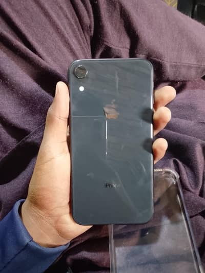 iphone XR 64gb factory unlock bettery health 80 galas break