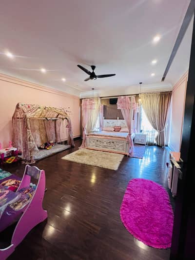 Brand New 1 Kanal Luxurious Double-Storey House With Basement And Jacuzzi For Sale In K Block, Model Town, Lahore