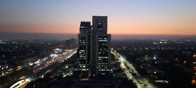 Multinational Company Rented 4500 Sqft Floor Corner On Double Road