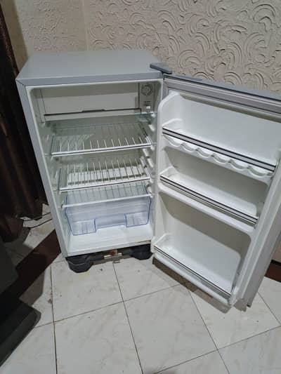 Nikal room refrigerator