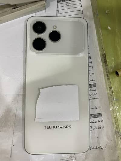 Tecno spark 40