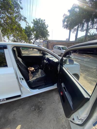 Gari keconditionsok h baqi ap khud check kr lyna