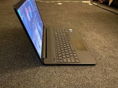 Hp 15s (negotiable) 12th generation i5 with iris xe graphics