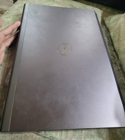 Dell core i7 8GB Ram and  2GB graphic card
