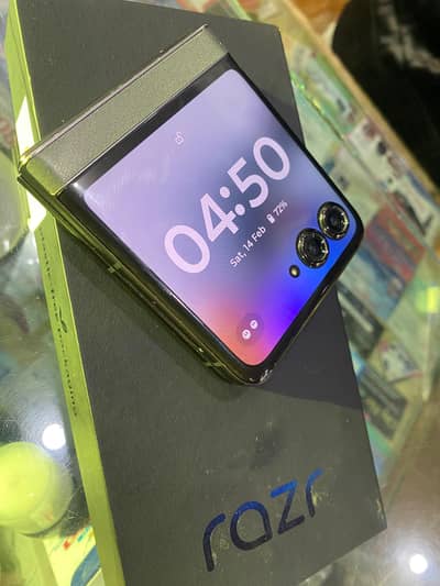 Motorola razr 2024    256gb