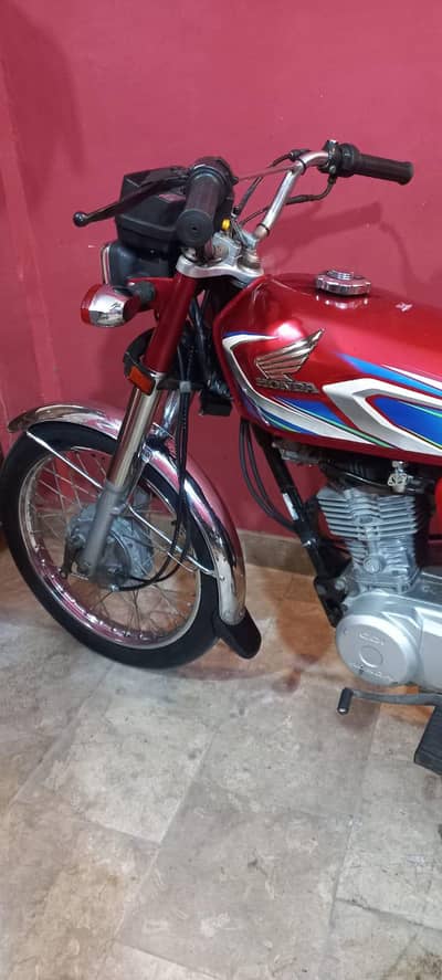 HONDA 125 2022 MODEL IN GENUINE CONDITION