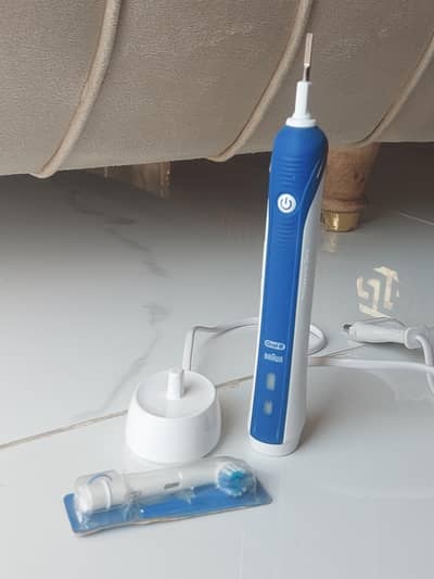 Oral B electric toothbrush