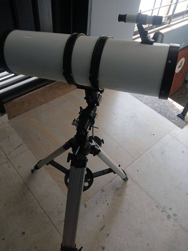 telescop. 3