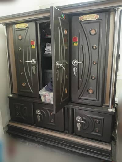 Iron Safe Almirah/Almari good condition for sale