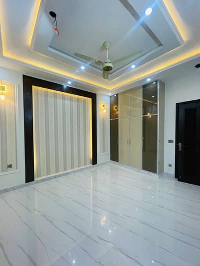 10marla upper portion for rent in jubilee town Lahore