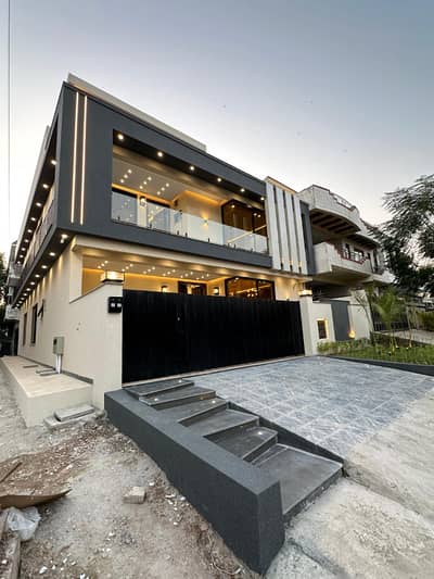 35*70 10 Marla Corner Brand-New Luxury House For Sale In G-13