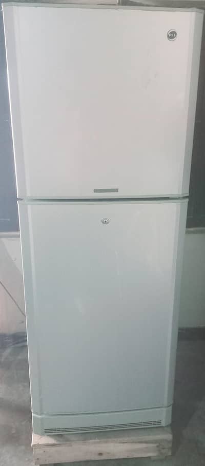 Like New Refrigerator for sale