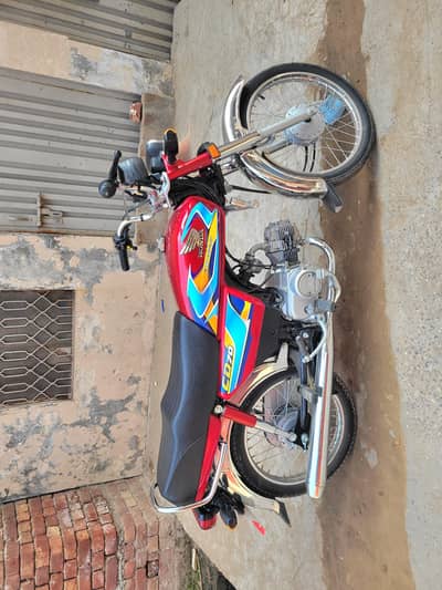 Honda CD70 2025/2026