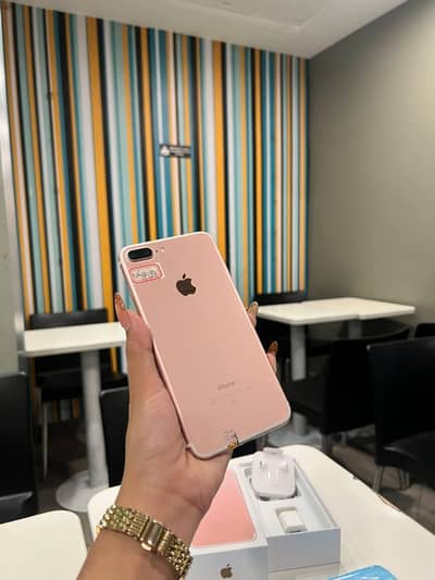 iphone 7 plus 128 GB my WhatsApp number 03 25 022 67 56