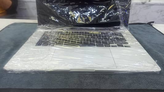 Macbook Air, M3, 8/256, 2024, 15 inch