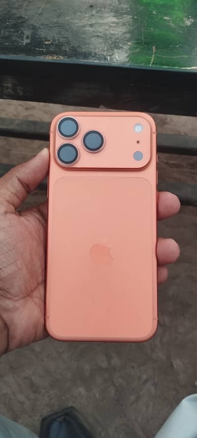 Apple iPhone 17 Pro Max 100 health