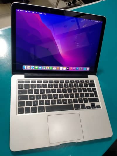 Apple MacBook Pro 2015 13" Core i5 8GB RAM 128GB SSD – Excellent Cond