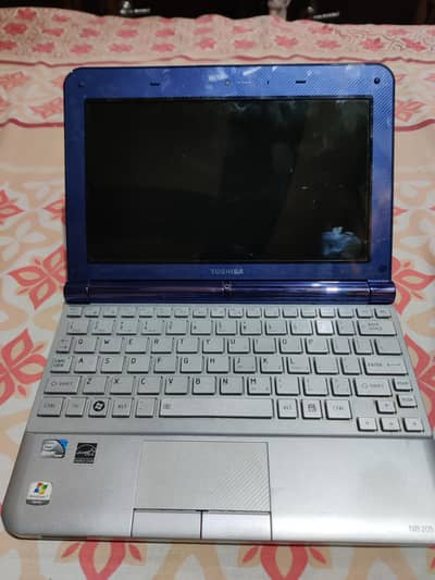 Toshiba NB 205 Laptop for sale