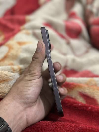 Iphone 14 pro max 88 health