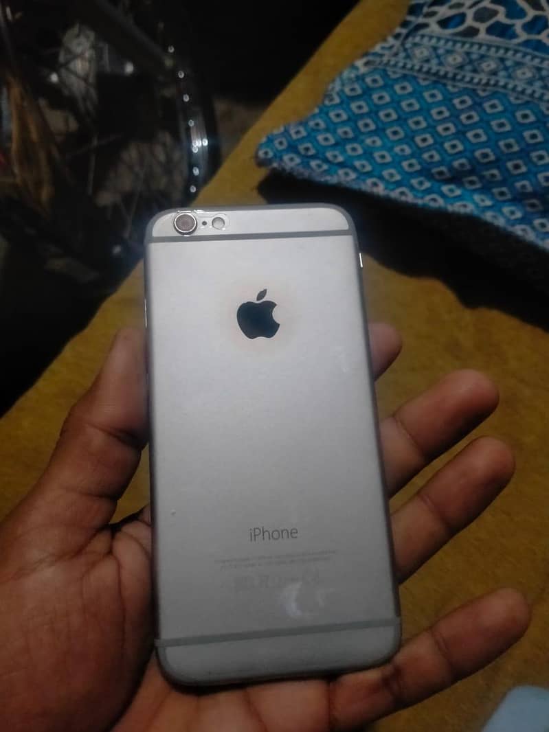 Iphone 6 9/10 condition 0