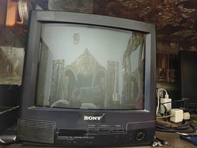 Sale Sony 14inch Black Tv with Remote