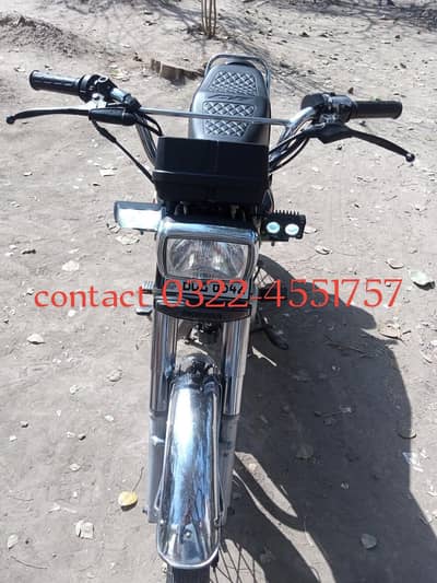 Honda CG 125 A beautiful gift for Honda lover