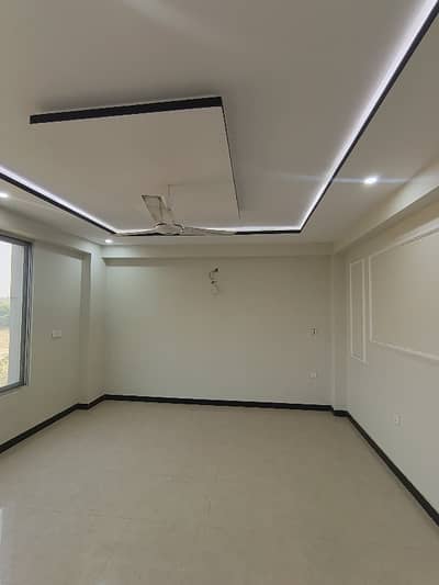 Luxury Brand New 1 Bed Apartment For Rent Available Top City-1