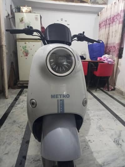 T9 ECO METRO ALI KHAN AUTO