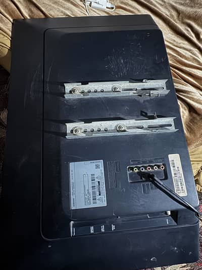 Samsung 32inch Lcd pannal Broken