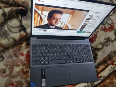 Levono ideapad laptop