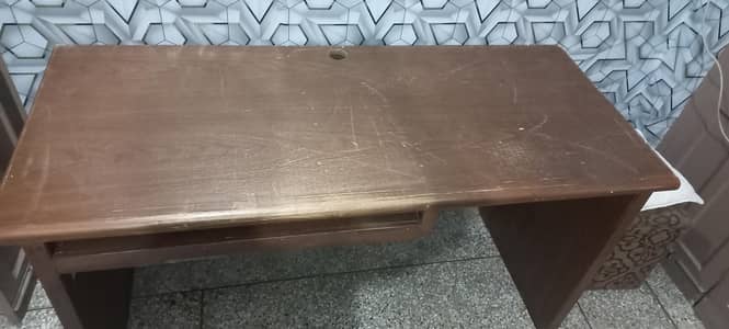 Minimal Study / Computer Desk – Strong Build