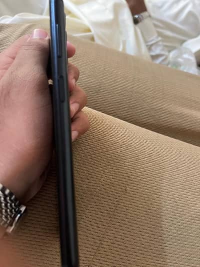 Samsung galaxy a04s with box and charger