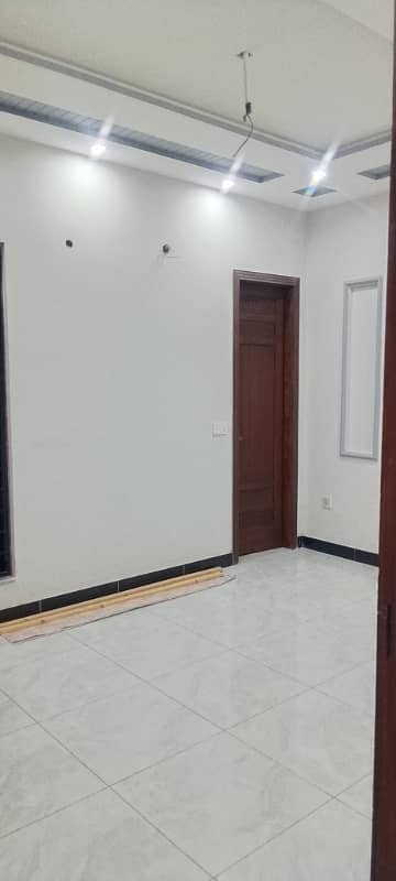 3 Marla lower portion with gass available for rent in jubilee Town Lahore