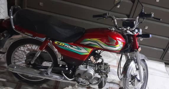 HONDA CD70 FOR SALE IN NEW CONDITION