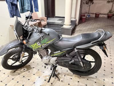 Yamaha YBRG 125