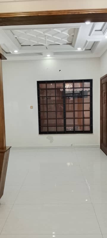10 Marla brand new lower portion available for rent in Lda avenue 1 lahore