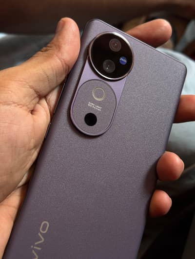 vivo v40 complete box urgent sale