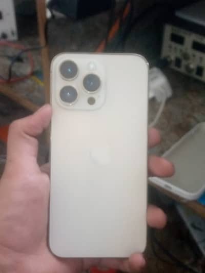 14 Pro Max 256GB (read ad)