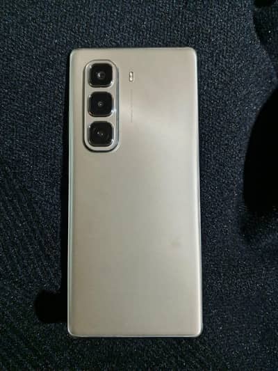 Infinix hot 50 pro plus with 8/256 and a warranty on 1.5 months remain